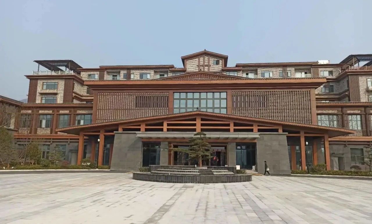 华纳公司官方网站专业灯光音响扩声系统工程产品服务于某酒店！